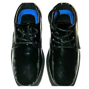 Josmo little boy patent leather shoes size 7